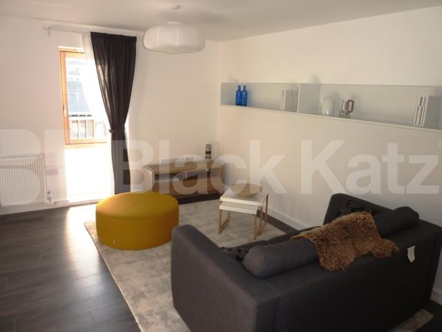 			NEW LUXURY INSTRUCTION!, 2 Bedroom, 1 bath, 1 reception Flat			 Chris Pullen Way, CALEDONIAN ROAD